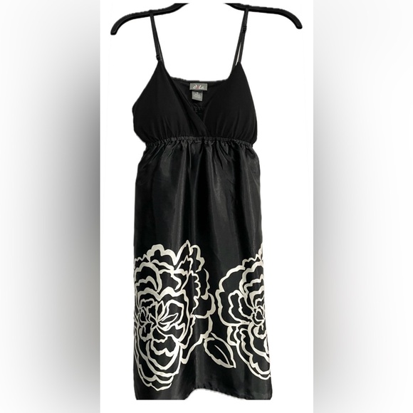 DOTS silky black with white floral bottom Spaghetti Strap Dress SizeM like new - Picture 2 of 11